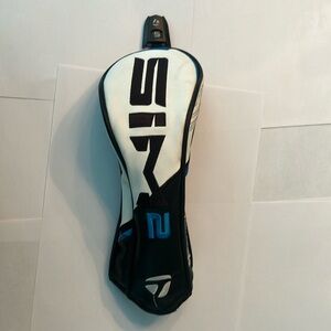 TaylorMade Sim2 Fairway Wood Headcover w/Wheel Tag